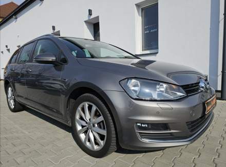 Volkswagen - Golf