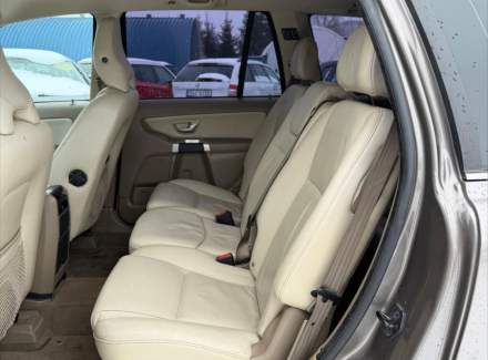 Volvo - XC90