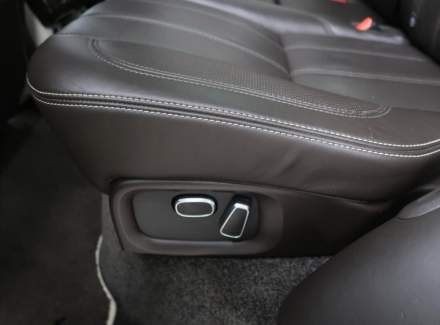 Land Rover - Range Rover