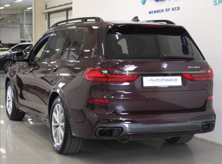BMW - X7