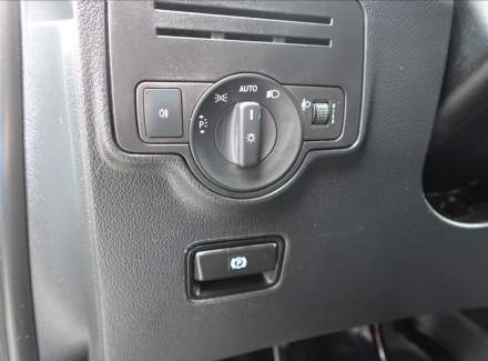 Mercedes-Benz - Vito