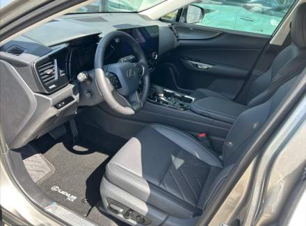 Lexus - NX