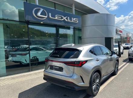 Lexus - NX