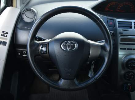 Toyota - Yaris