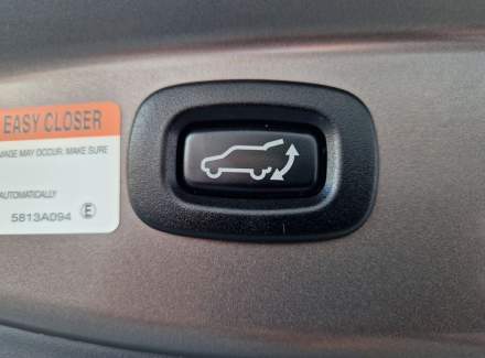 Mitsubishi - Outlander