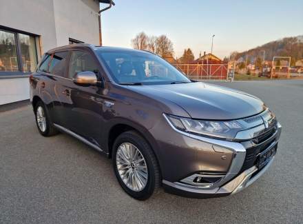 Mitsubishi - Outlander