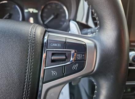 Mitsubishi - Outlander