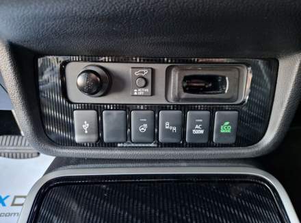 Mitsubishi - Outlander