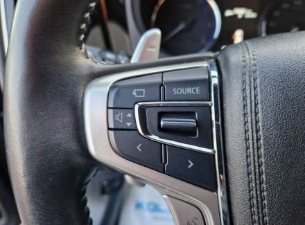 Mitsubishi - Outlander