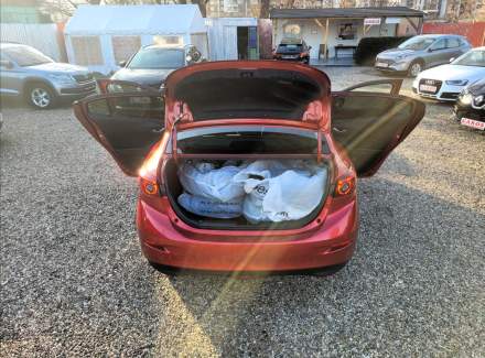 Mazda - 3