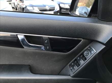 Mercedes-Benz - C-class