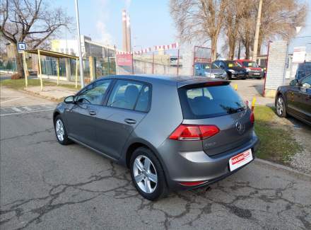 Volkswagen - Golf