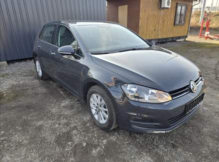 Volkswagen - Golf