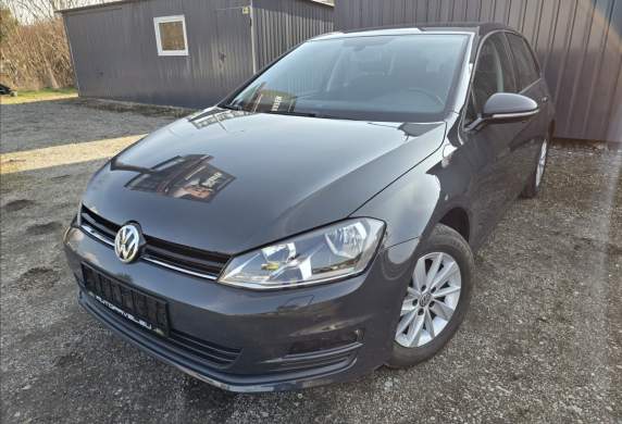 Volkswagen - Golf