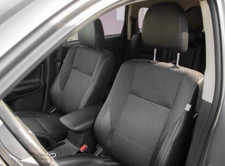 Mitsubishi - Outlander