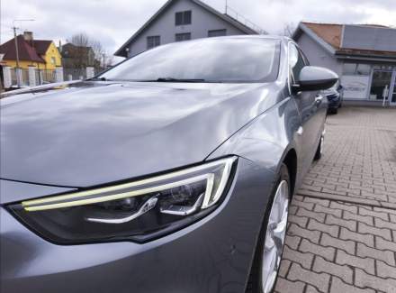 Opel - Insignia