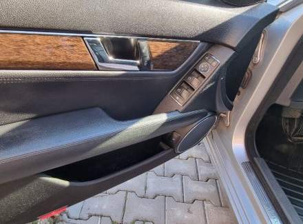 Mercedes-Benz - C-class