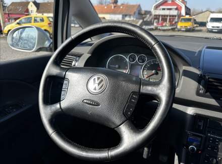 Volkswagen - Sharan