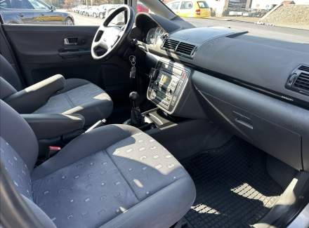 Volkswagen - Sharan