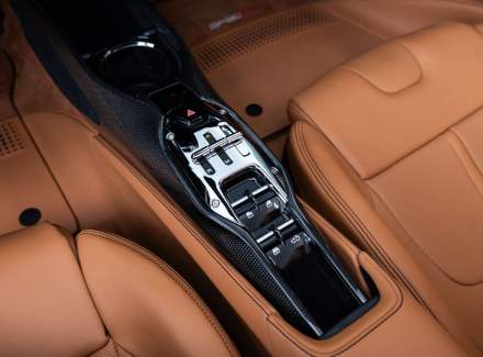 Ferrari - SF90 Stradale