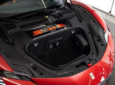 Ferrari - SF90 Stradale