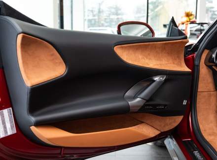 Ferrari - SF90 Stradale