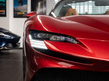 Ferrari - SF90 Stradale