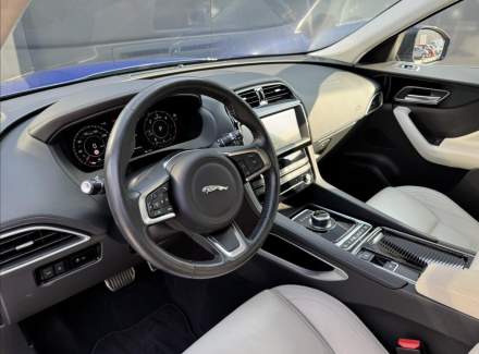 Jaguar - F-Pace