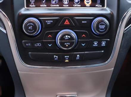 Jeep - Grand Cherokee