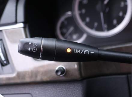 Mercedes-Benz - E-class