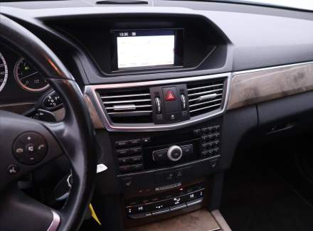 Mercedes-Benz - E-class