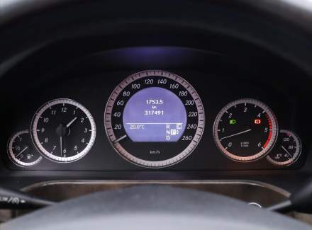 Mercedes-Benz - E-class