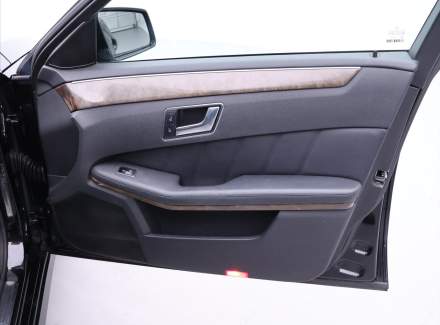 Mercedes-Benz - E-class