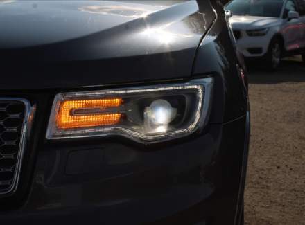 Jeep - Grand Cherokee