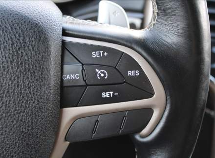 Jeep - Grand Cherokee