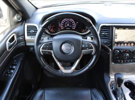 Jeep - Grand Cherokee