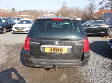 Peugeot - 307