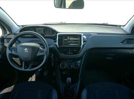 Peugeot - 208
