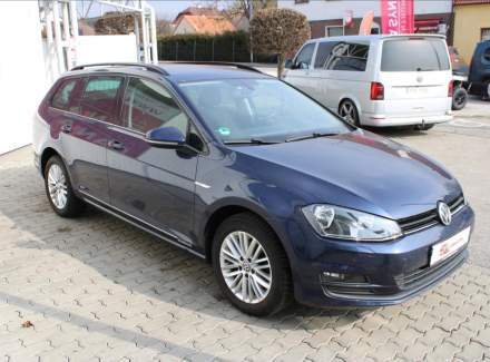 Volkswagen - Golf