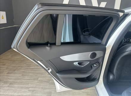 Mercedes-Benz - C-class