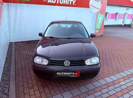 Volkswagen - Golf
