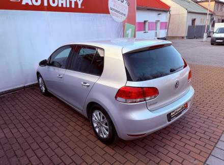 Volkswagen - Golf