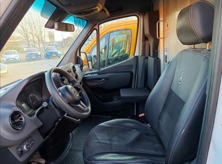 Mercedes-Benz - Sprinter