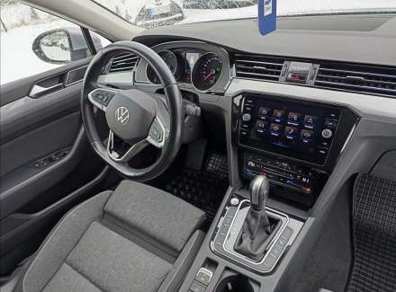 Volkswagen - Passat