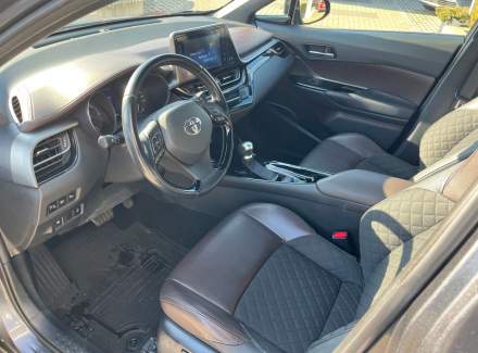 Toyota - C-HR