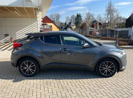 Toyota - C-HR