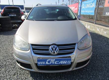 Volkswagen - Golf