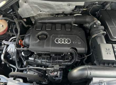 Audi - Q3