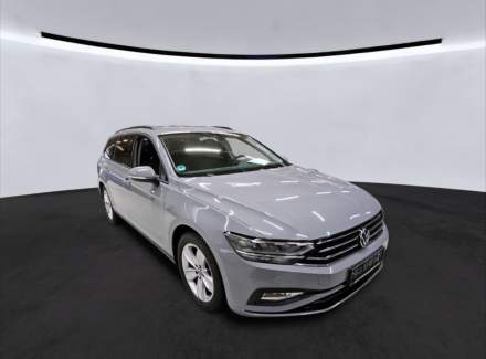 Volkswagen - Passat