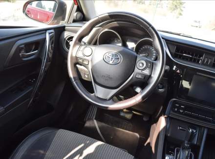 Toyota - Auris